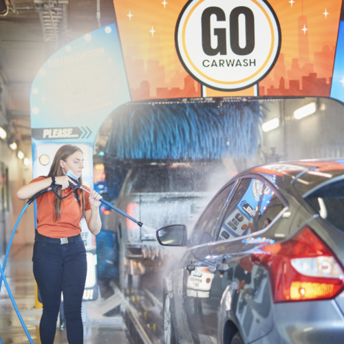 When is the Best Time to Go to the Car Wash: Expert Tips