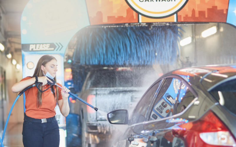 When is the Best Time to Go to the Car Wash: Expert Tips